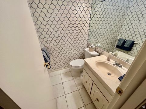 Tiny photo for 829 E THREE FOUNTAINS DR #267, Murray, UT 84107 (MLS # 2139565)