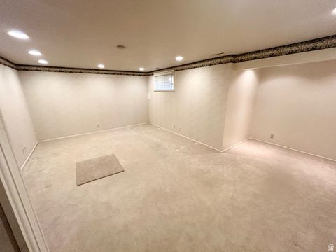 Tiny photo for 829 E THREE FOUNTAINS DR #267, Murray, UT 84107 (MLS # 2139565)