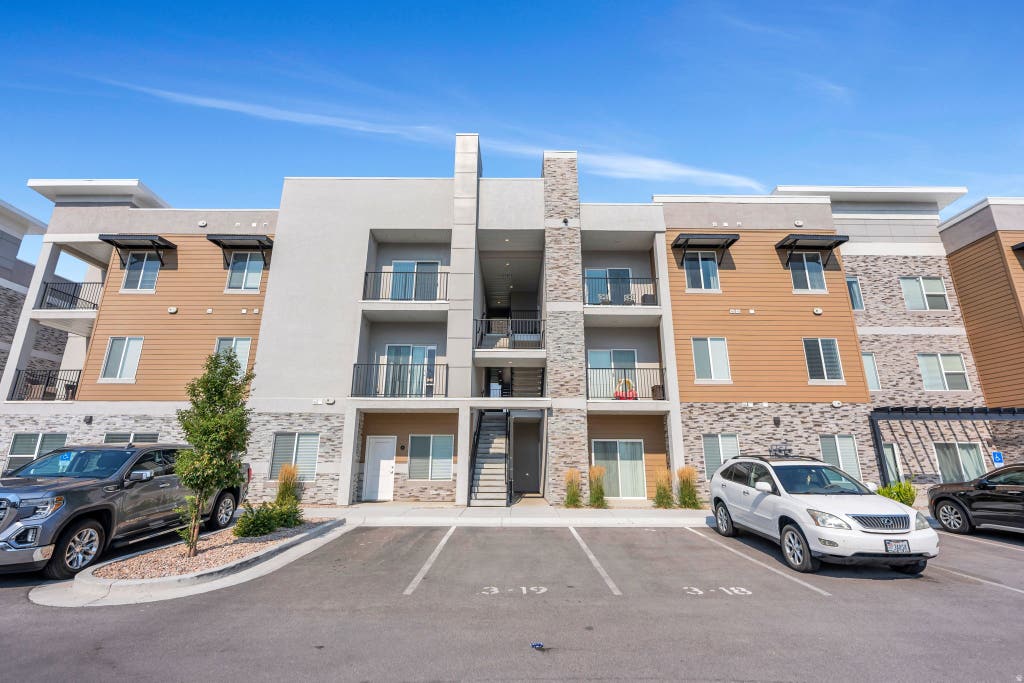 Photo of 2342 E 830 S #28, Spanish Fork, UT 84660 (MLS # 2177984)