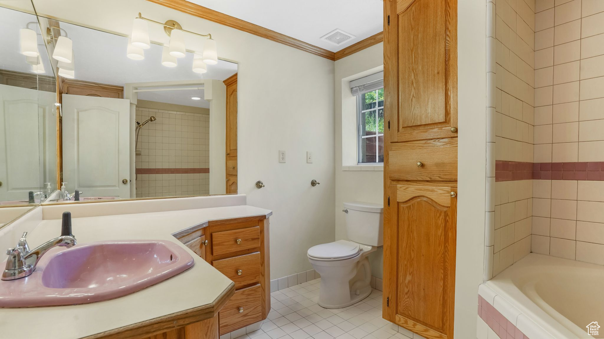 1580 E 1630, North Logan, Utah image 29