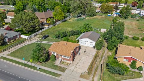 Tiny photo for 2184 N 2000 W, Clinton, UT 84015 (MLS # 2088109)