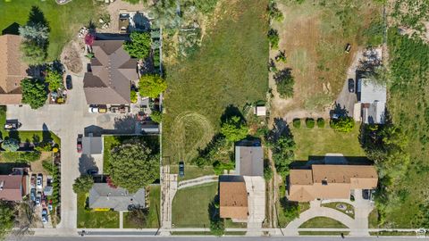 Tiny photo for 2184 N 2000 W, Clinton, UT 84015 (MLS # 2088109)