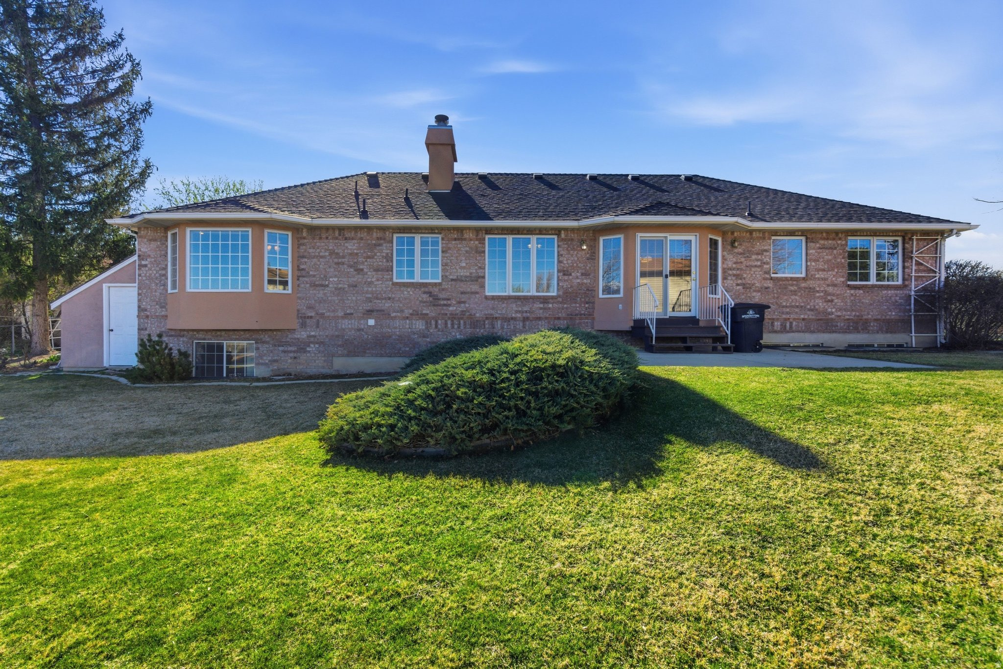 SUNSET RIDGE - Residential