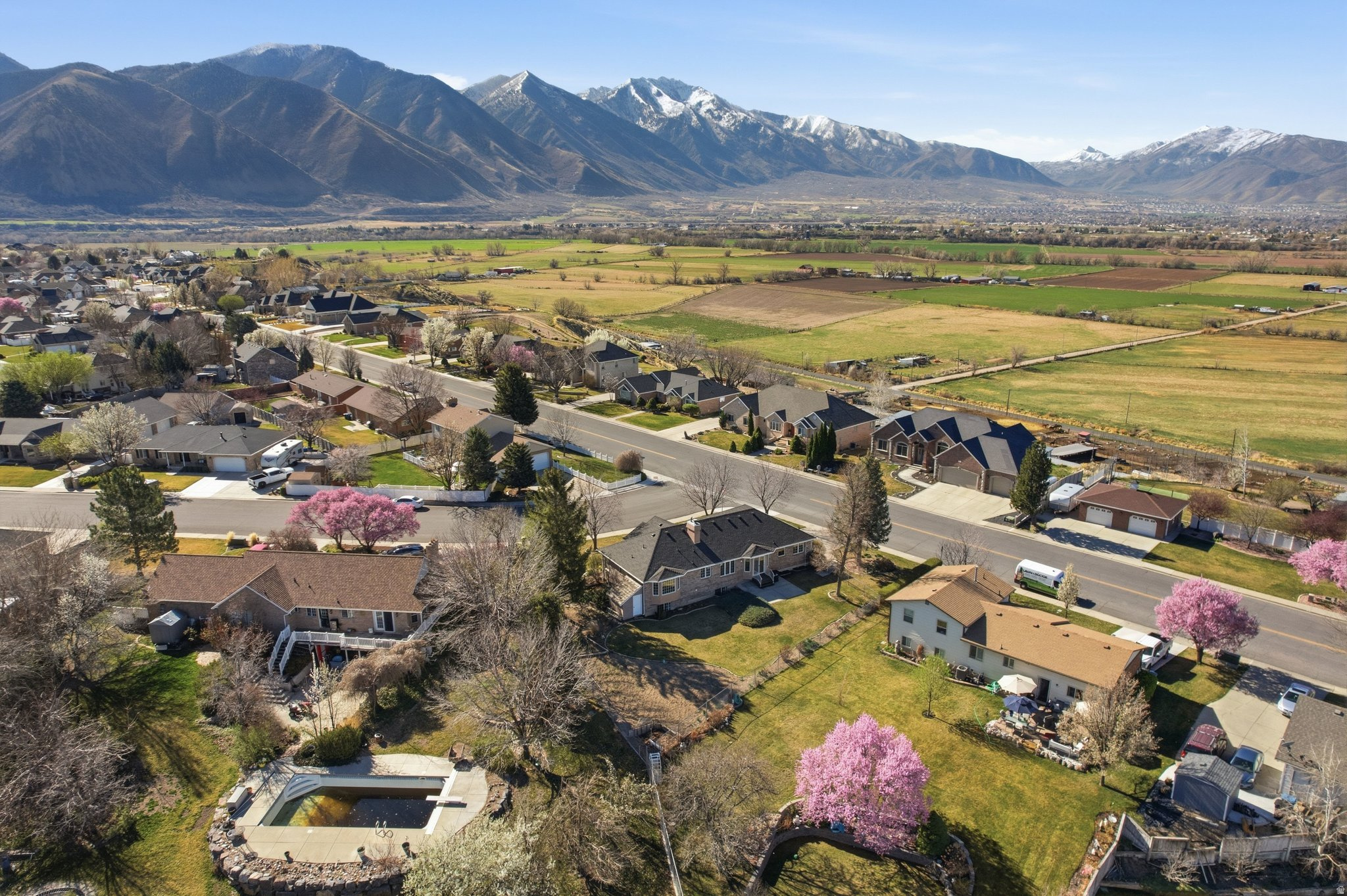 SUNSET RIDGE - Residential