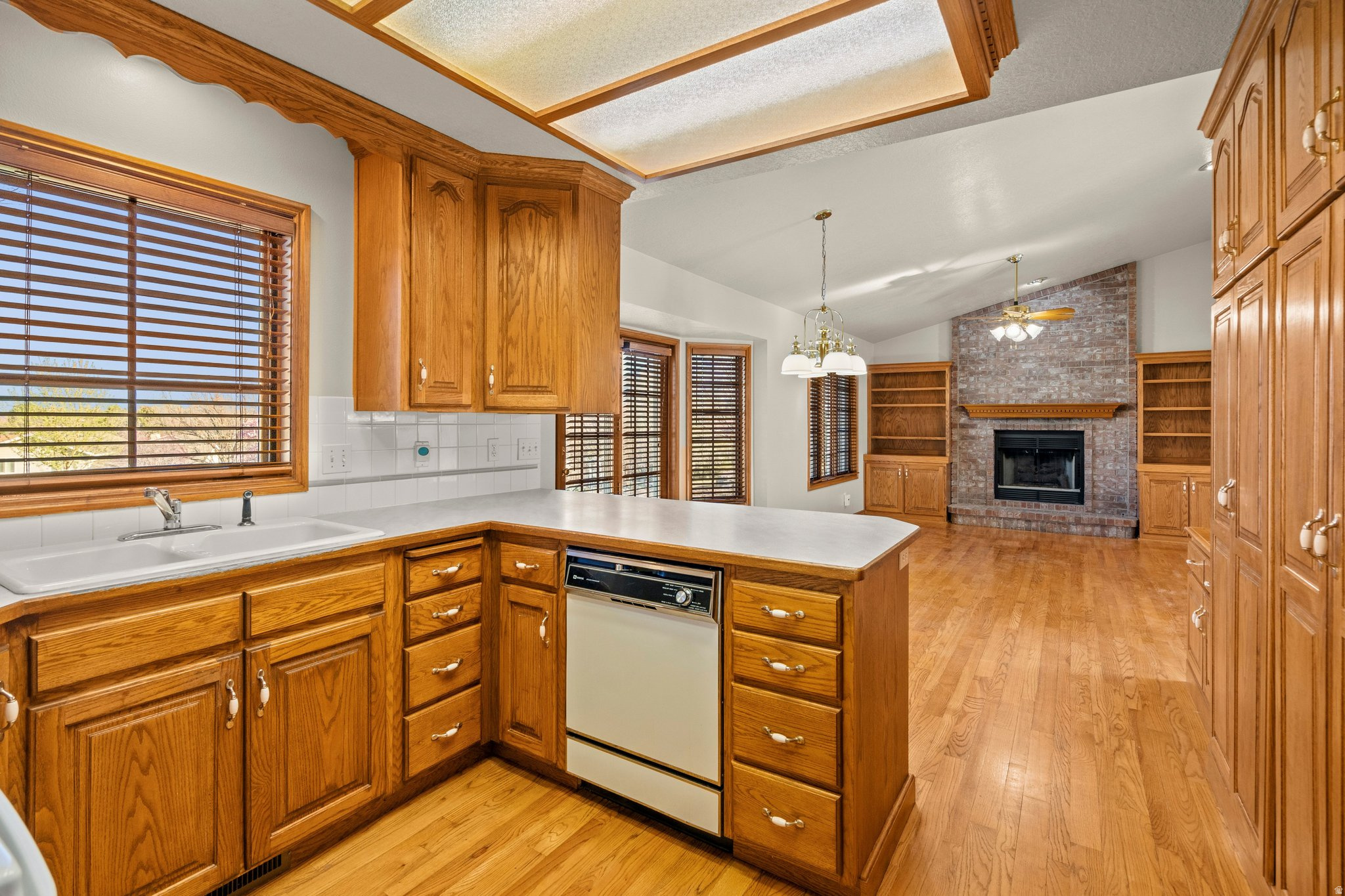 SUNSET RIDGE - Residential