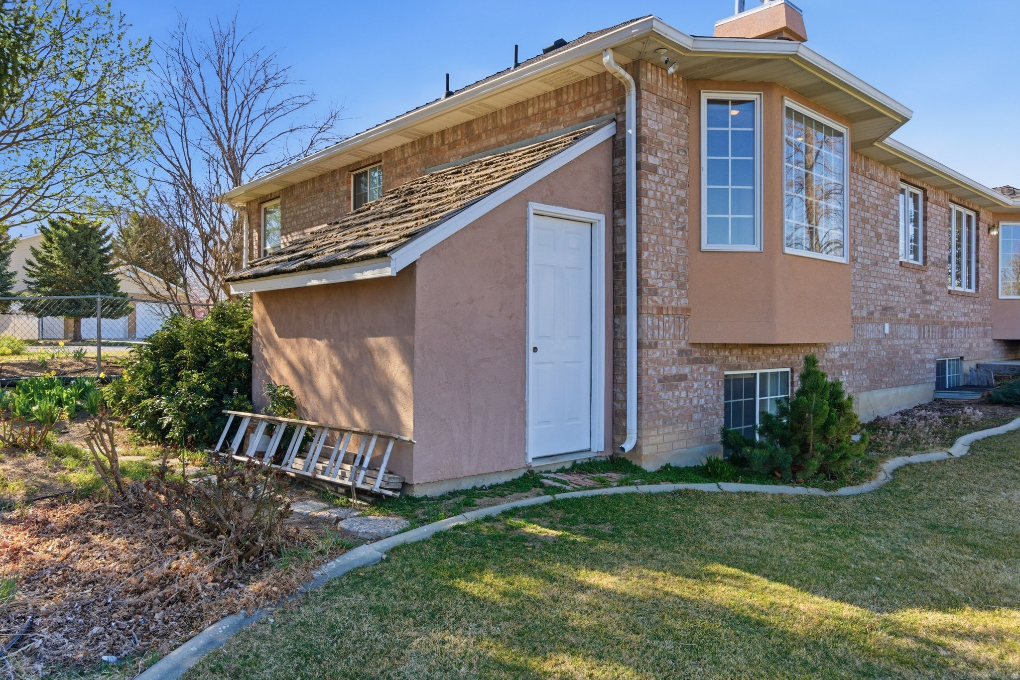 SUNSET RIDGE - Residential