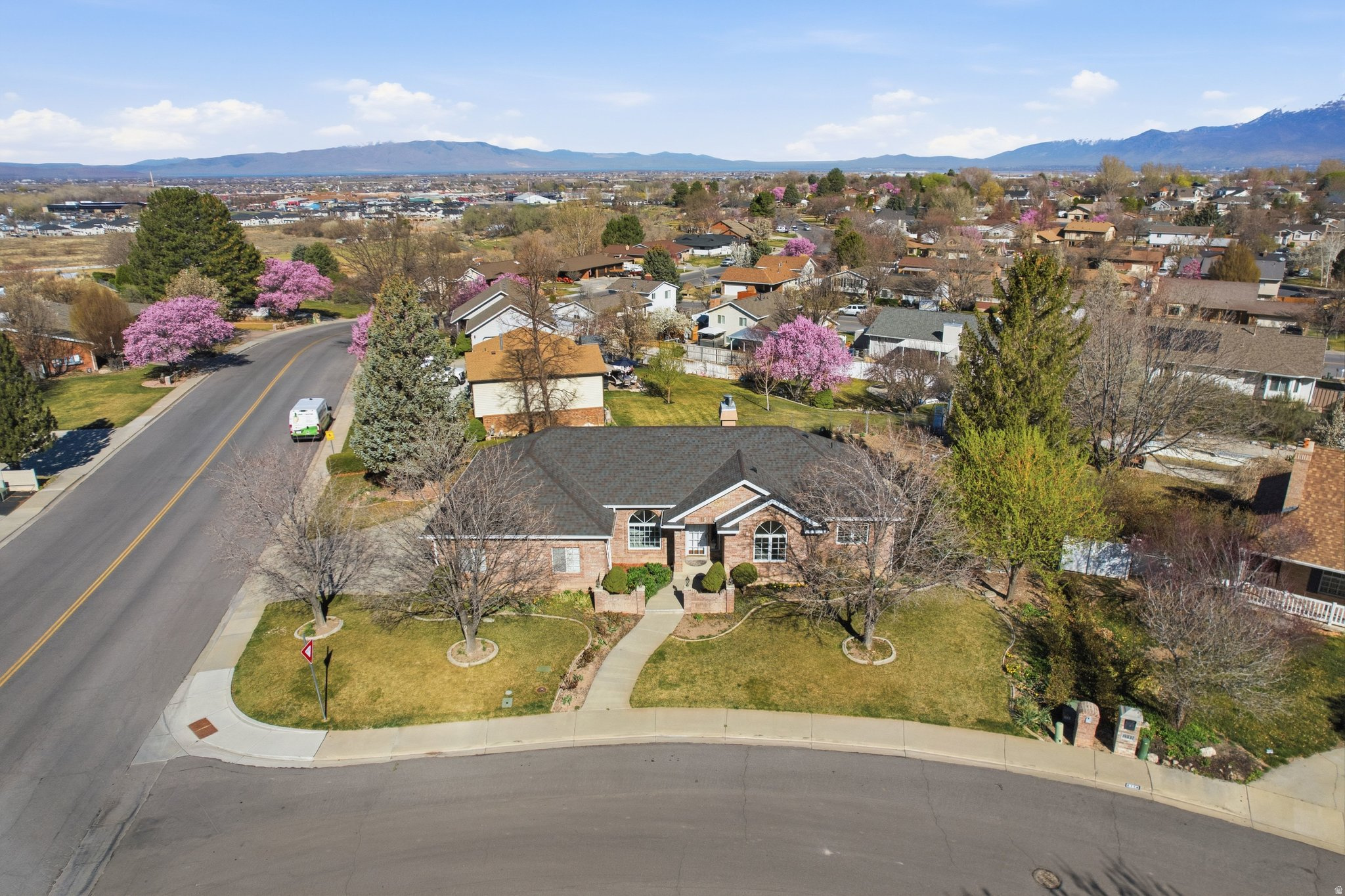 SUNSET RIDGE - Residential