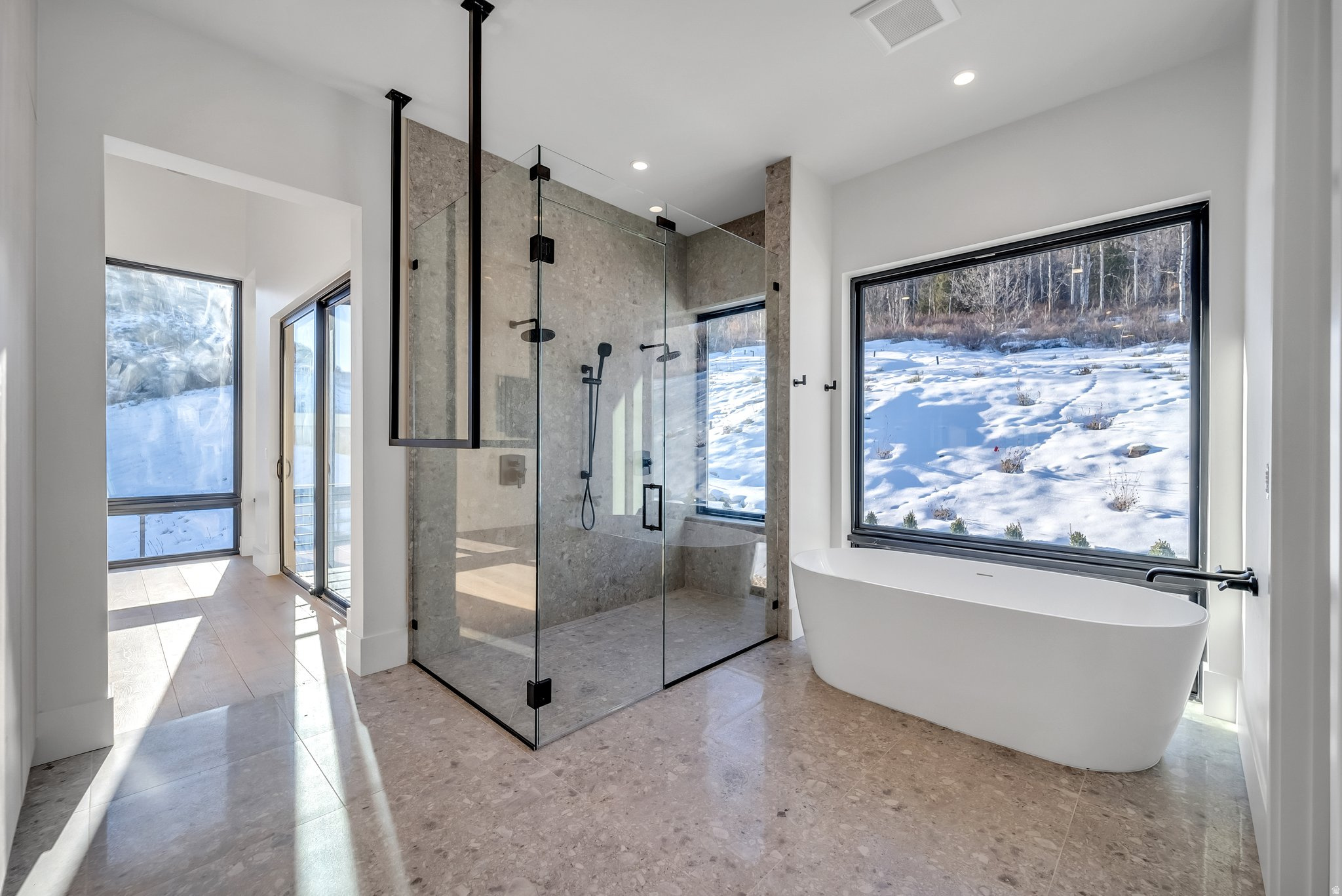 BENLOCH RANCH - Residential