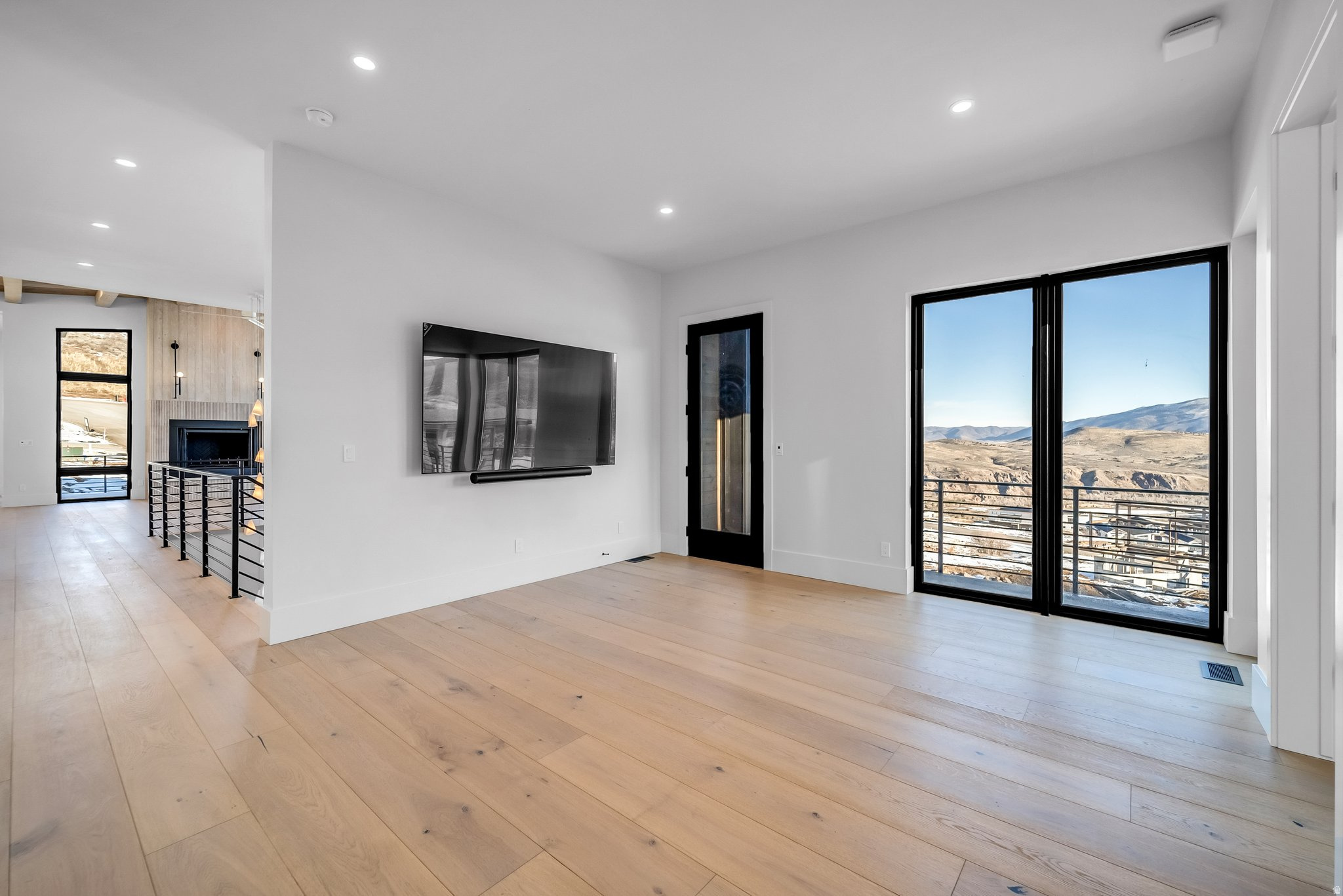 BENLOCH RANCH - Residential