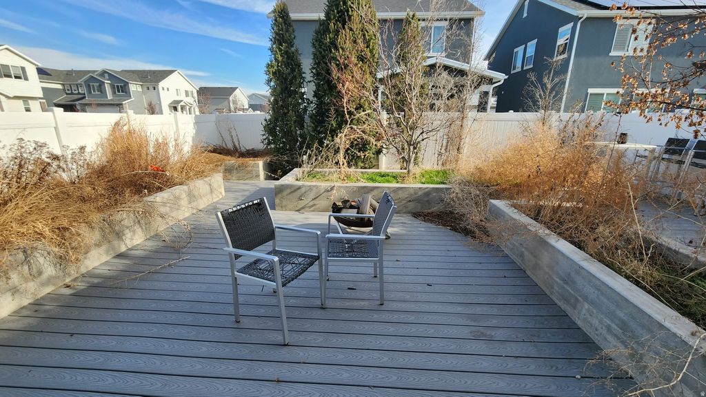 Photo of 1951 W PARKVIEW DR, Syracuse, UT 84075 (MLS # 2134009)