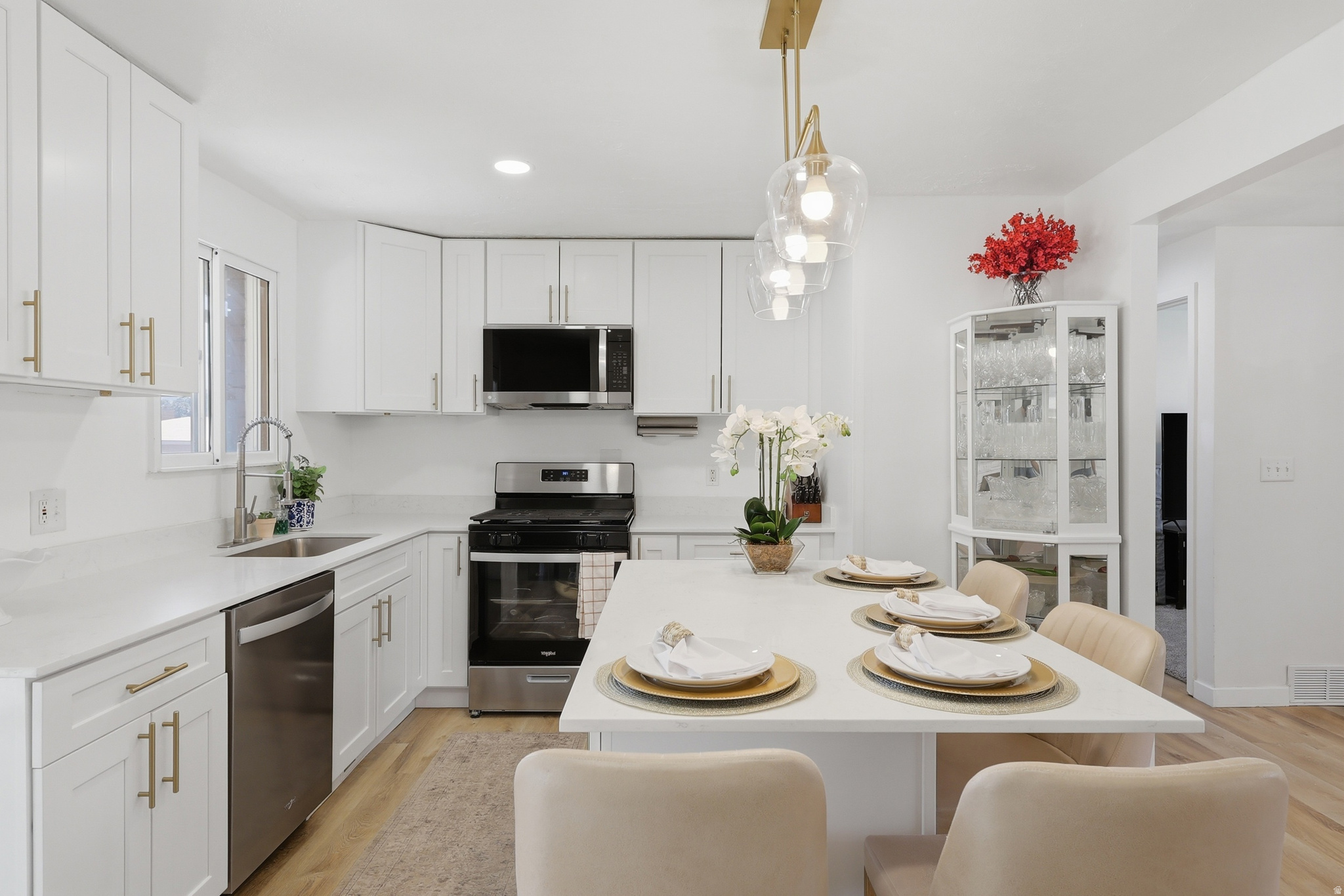 BLK & STEPHEIN 1ST - Residential