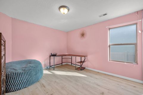 Tiny photo for 1878 E 1050 S, Spanish Fork, UT 84660 (MLS # 2132558)