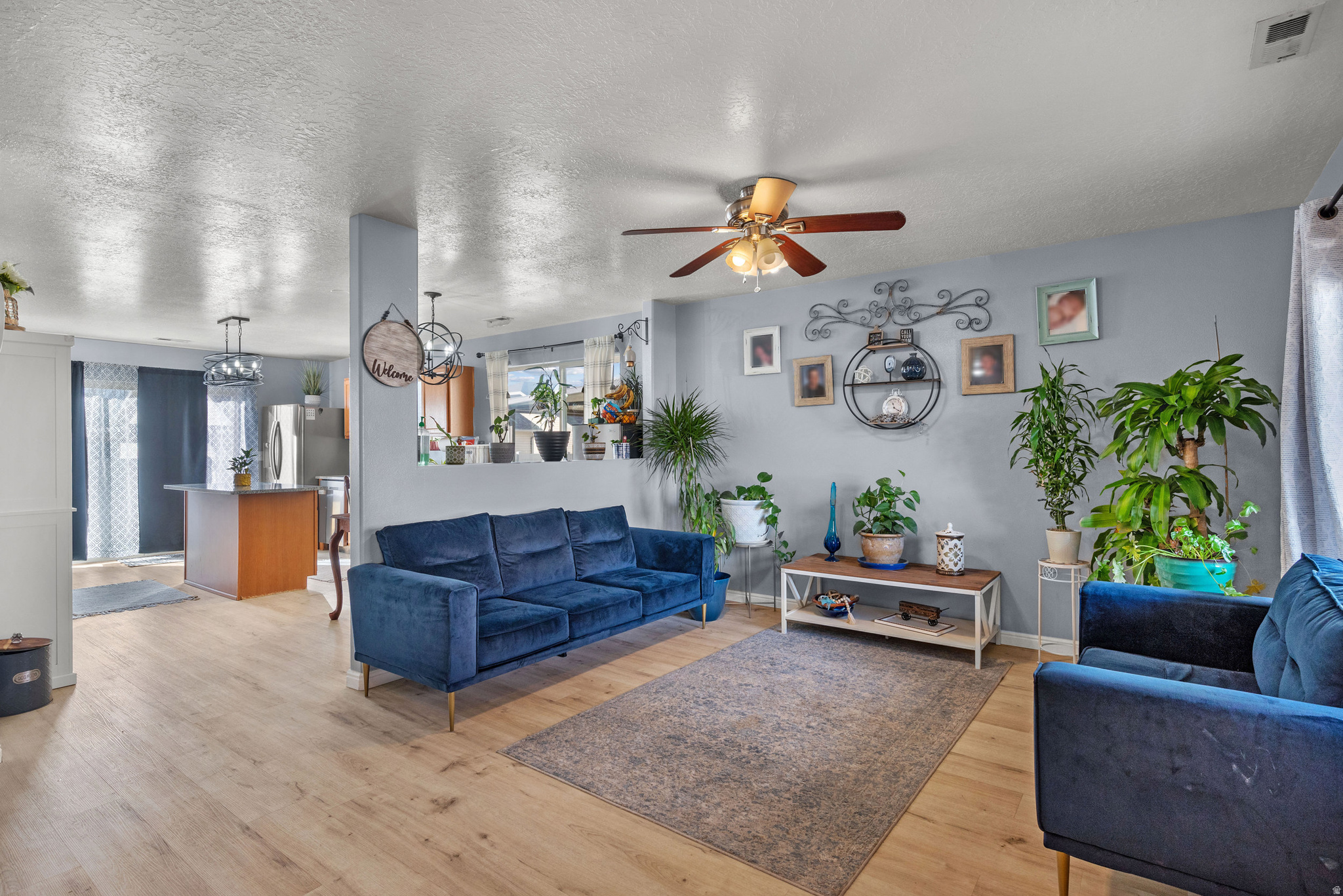 SPANISH VISTA - Residential