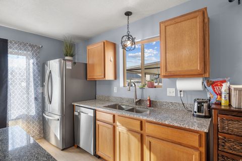 Tiny photo for 1878 E 1050 S, Spanish Fork, UT 84660 (MLS # 2132558)