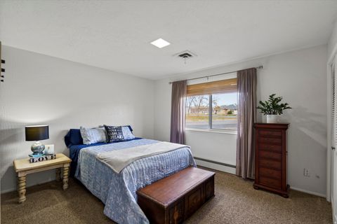 Tiny photo for 210 S 700 E, Clearfield, UT 84015 (MLS # 2123973)