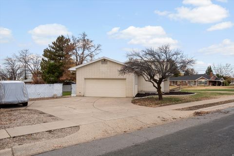 Tiny photo for 210 S 700 E, Clearfield, UT 84015 (MLS # 2123973)
