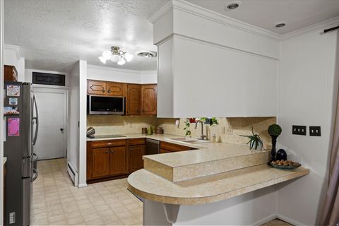 Tiny photo for 210 S 700 E, Clearfield, UT 84015 (MLS # 2123973)