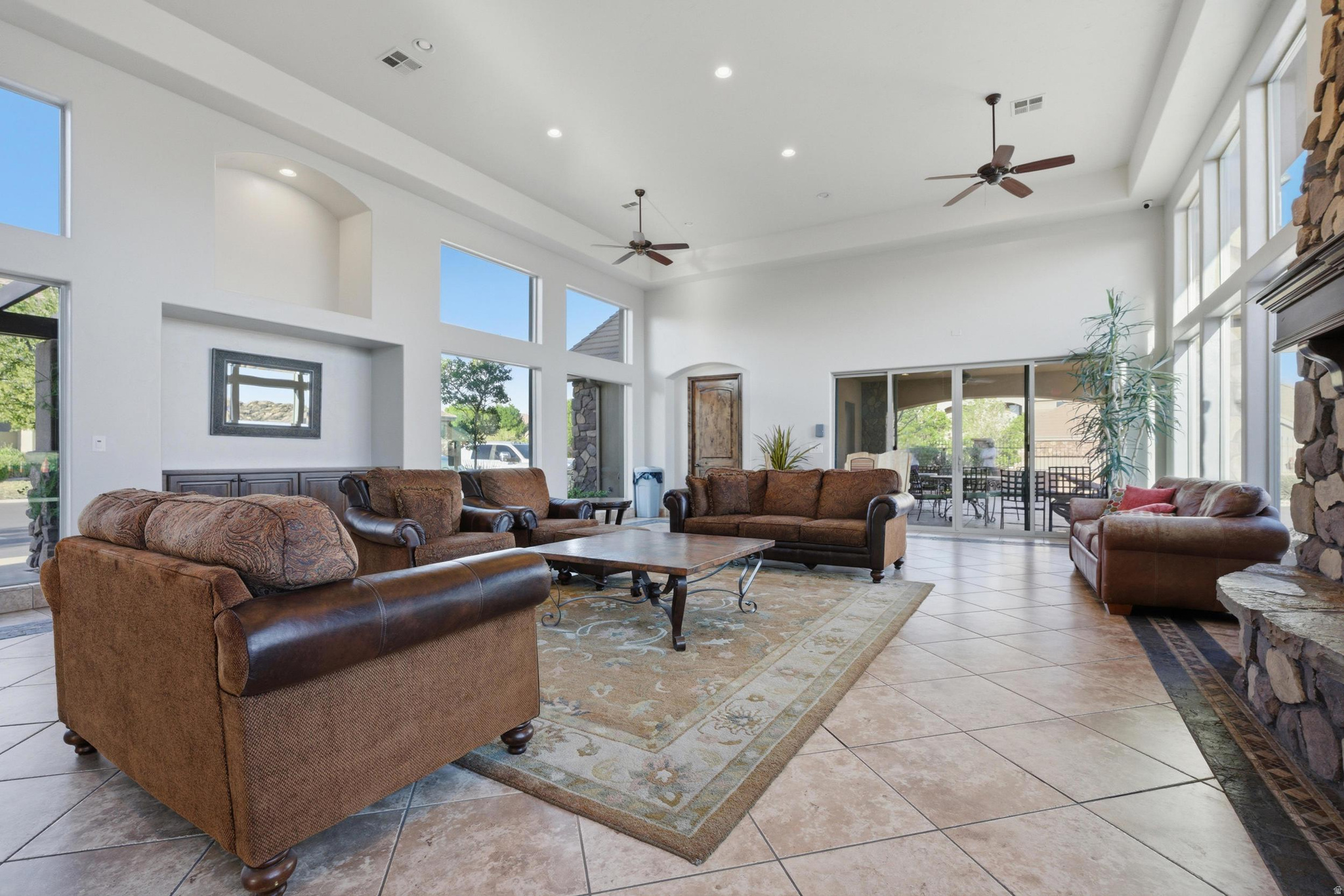 CORAL RIDGE - Residential