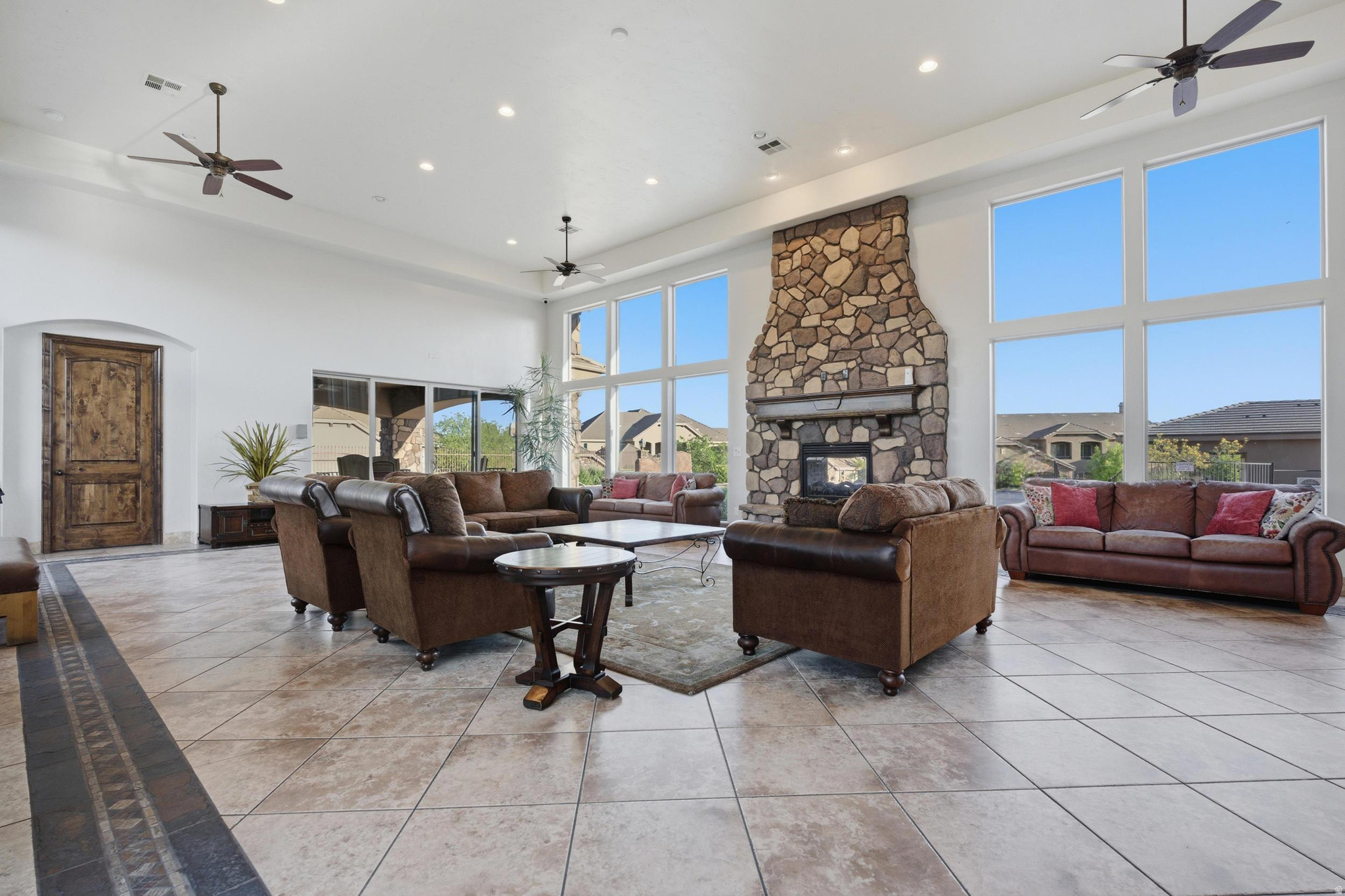 CORAL RIDGE - Residential