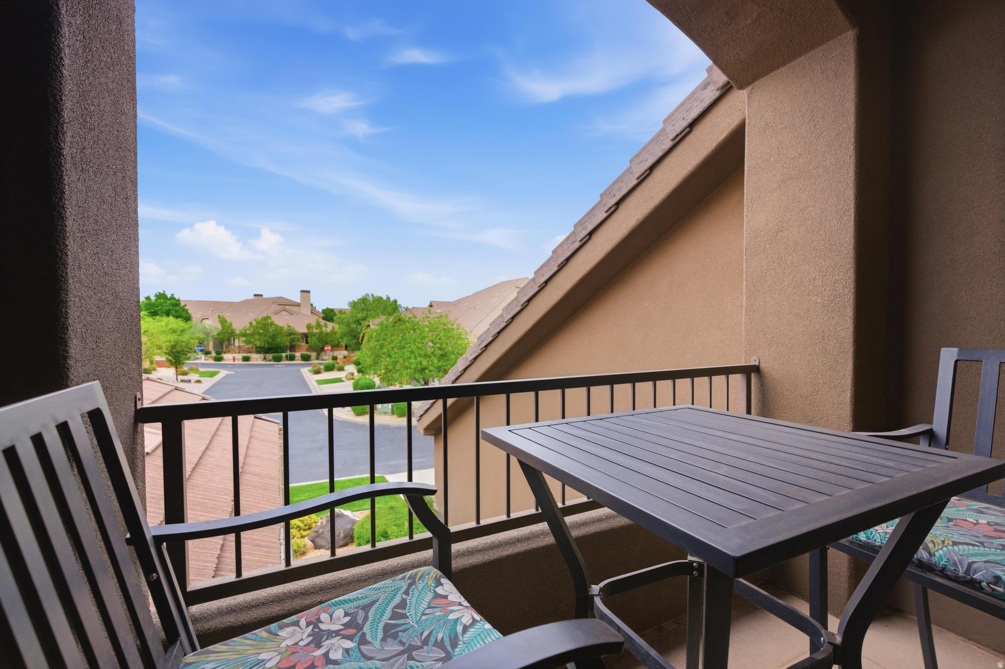 CORAL RIDGE - Residential