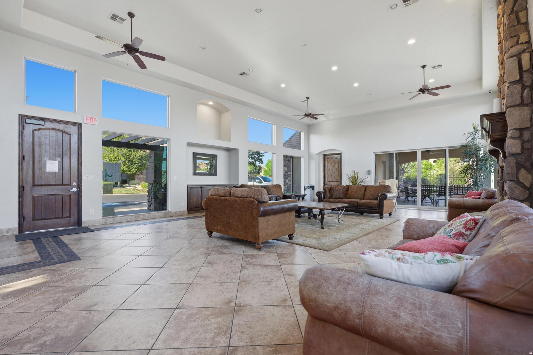 CORAL RIDGE - Residential