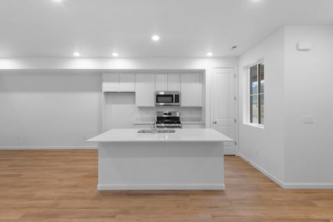 Tiny photo for 1302 E 1670 St N #908, Payson, UT 84651 (MLS # 2134452)