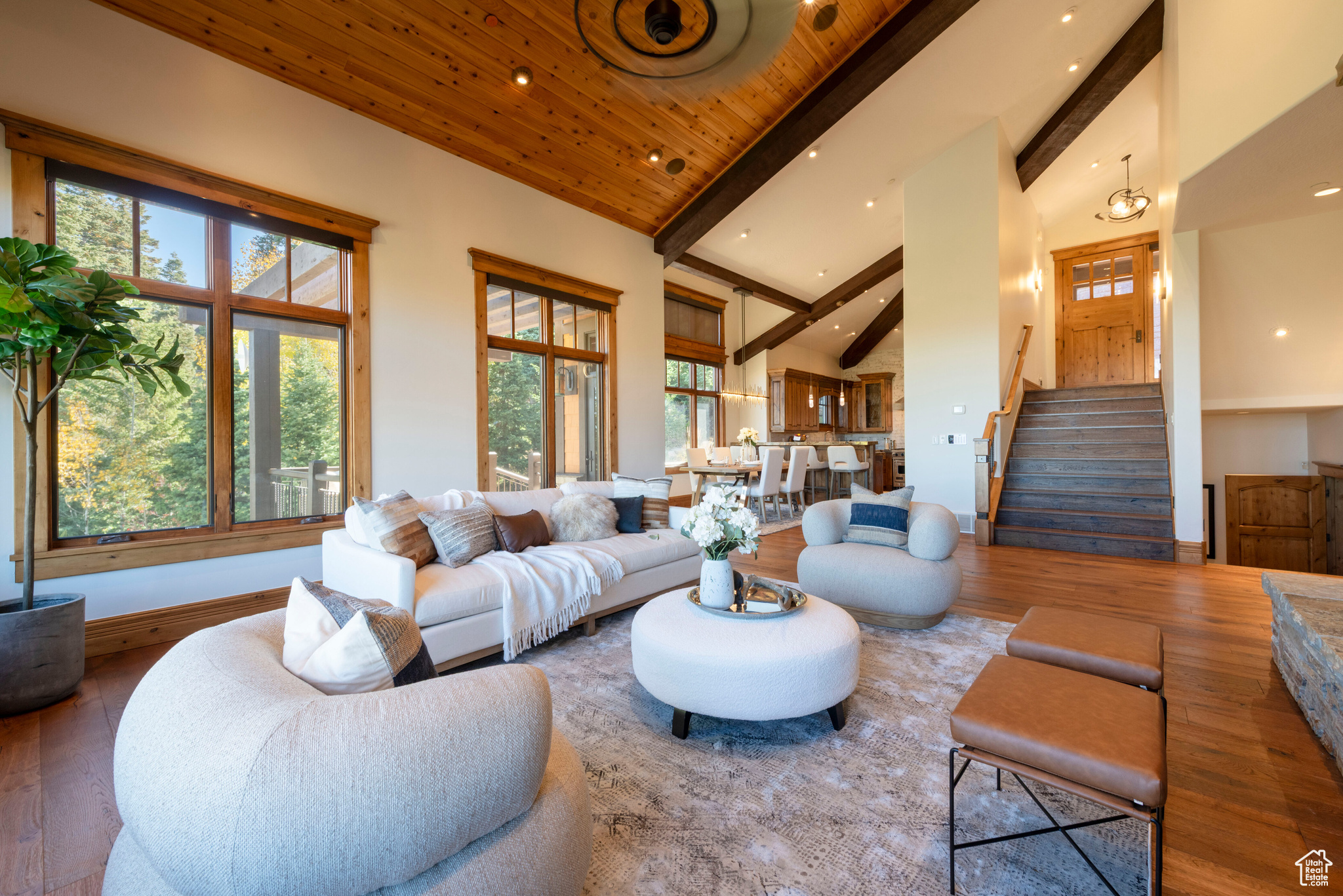 LOOKOUT AT DEER VALLEY - Residential