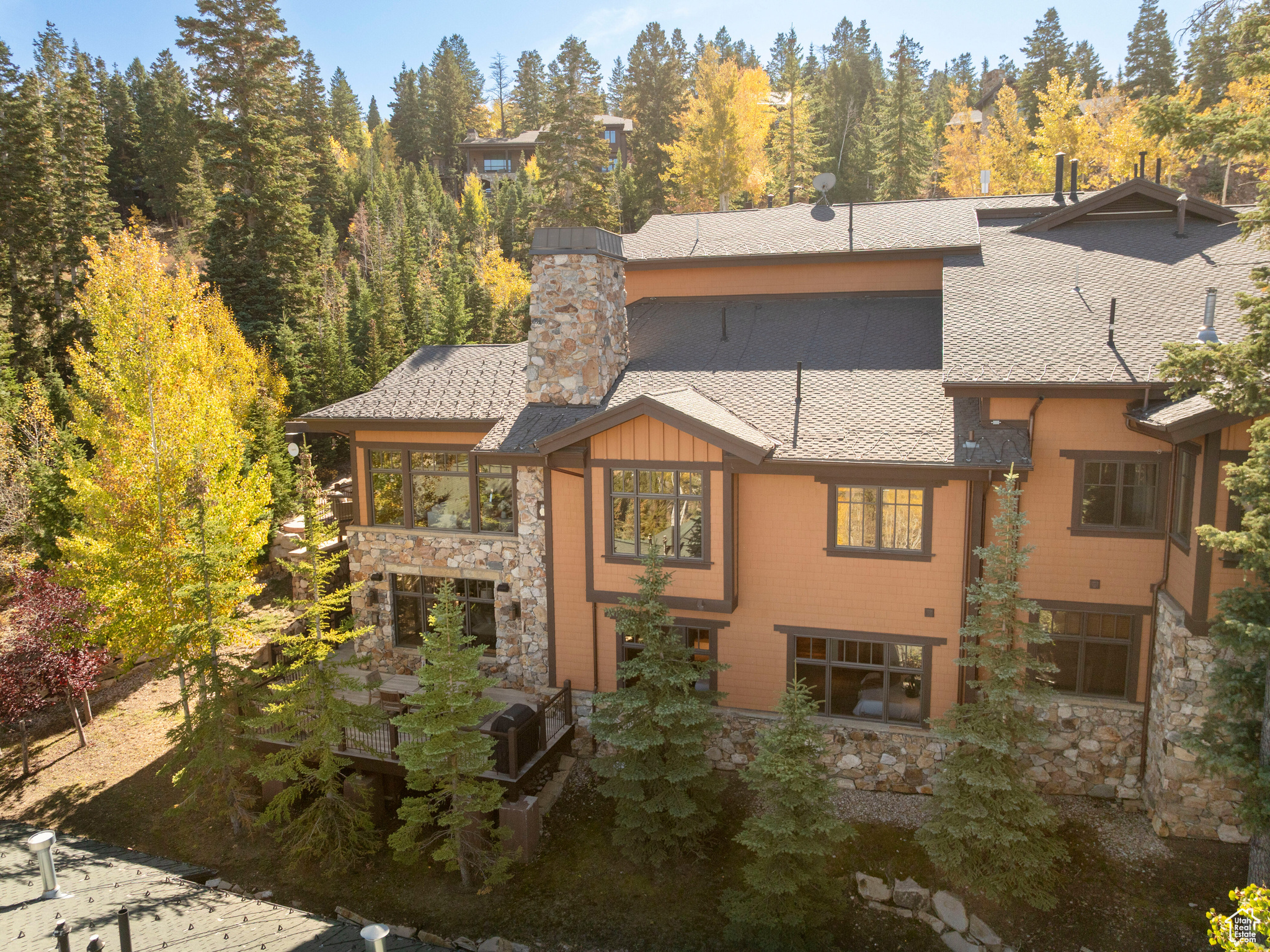 LOOKOUT AT DEER VALLEY - Residential