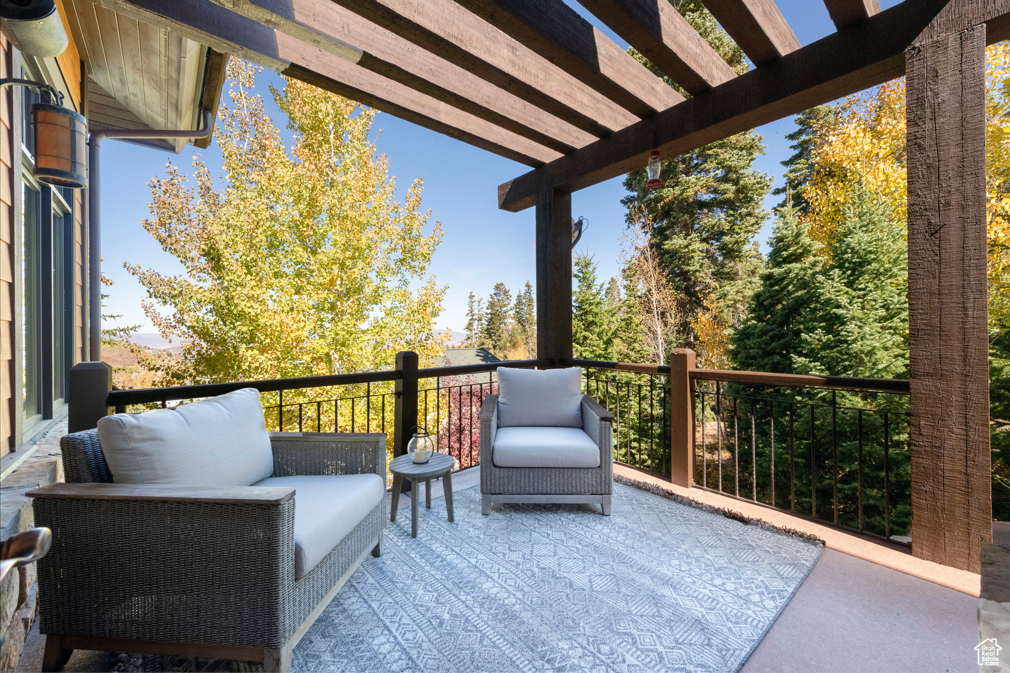 LOOKOUT AT DEER VALLEY - Residential