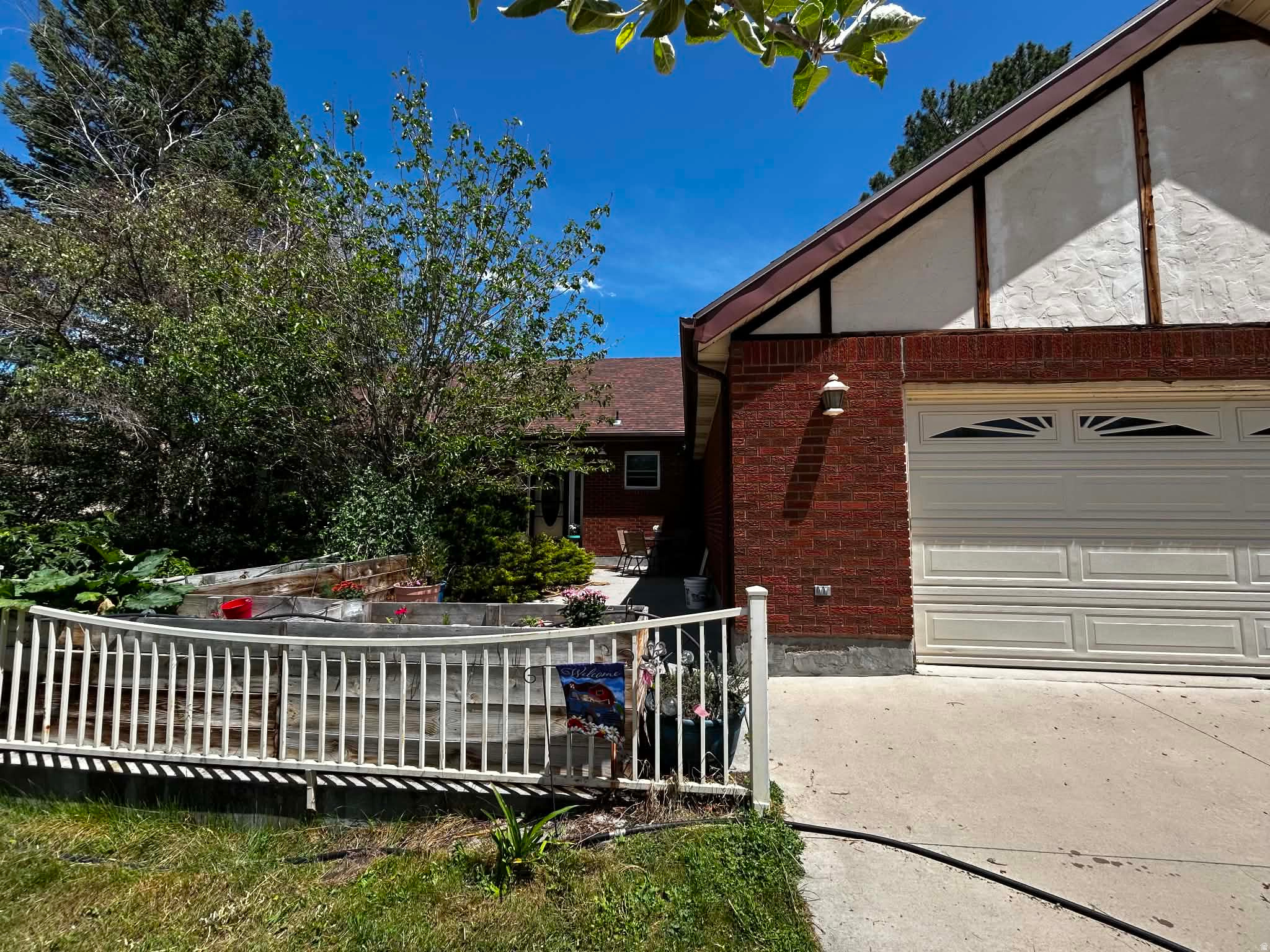PARK CREST - Residential