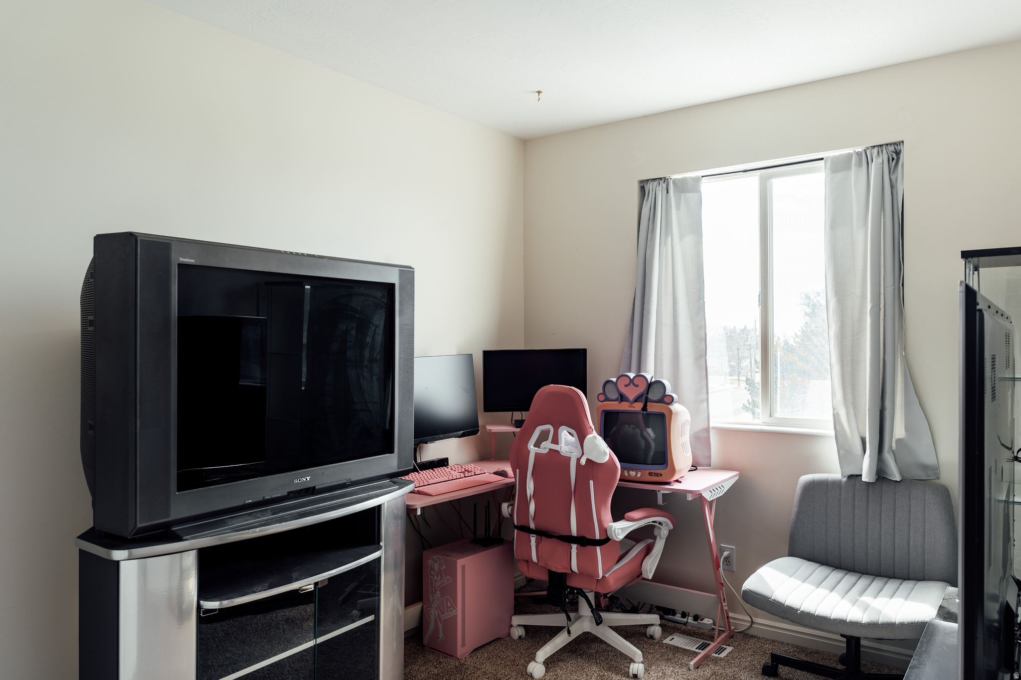 FALCON RIDGE ESTATES - Residential