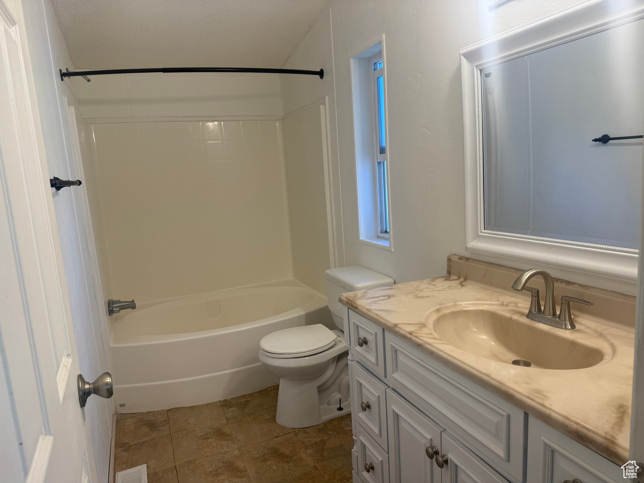 QUAIL RIDGE - Residential