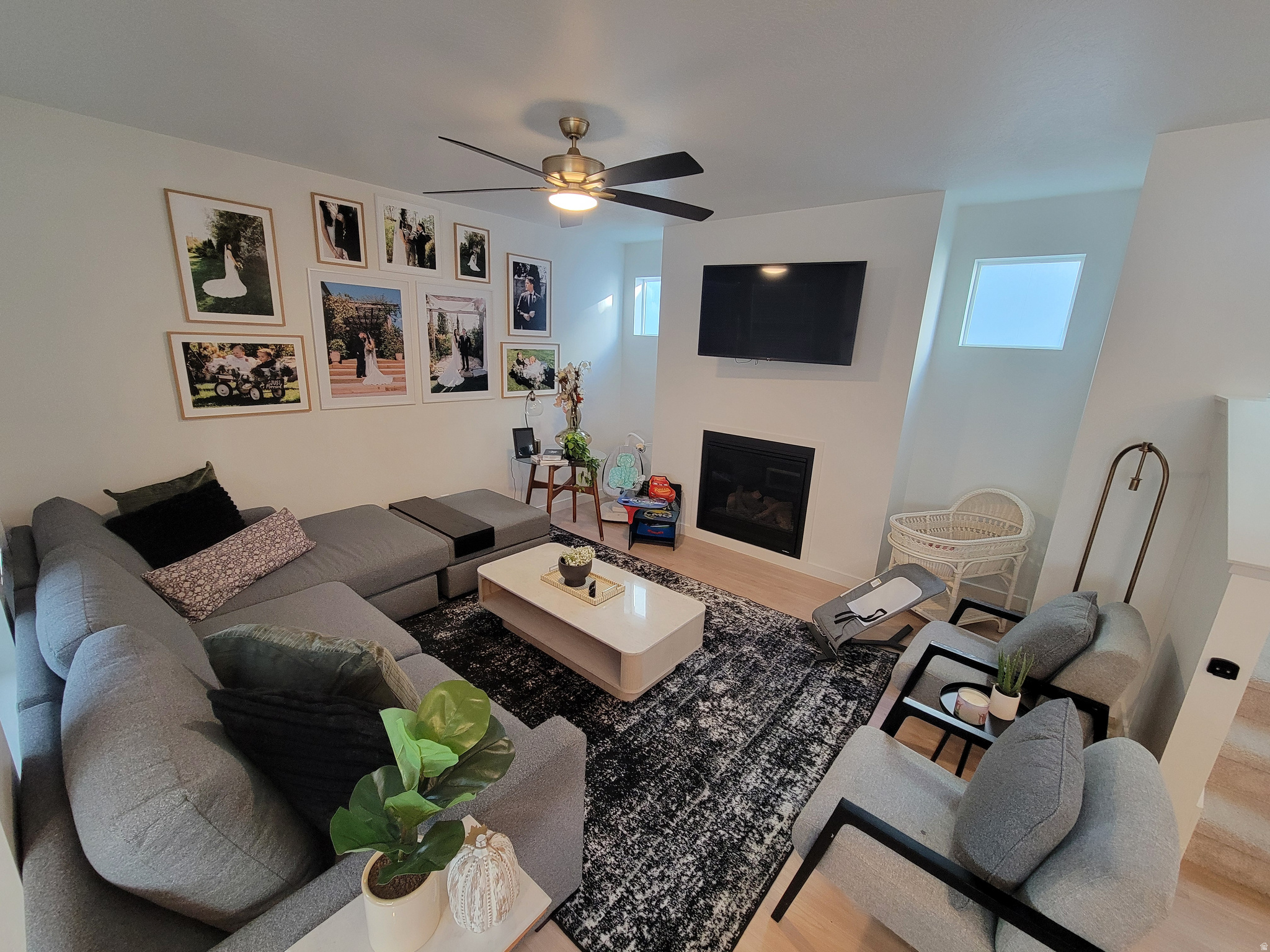 RIDGEPOINT - Residential