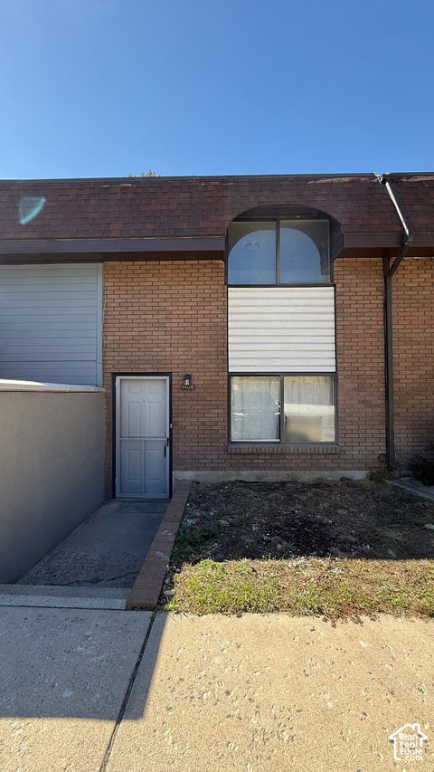 Photo of 1406 LANCELOT DR, Provo, UT 84601 (MLS # 2187709)