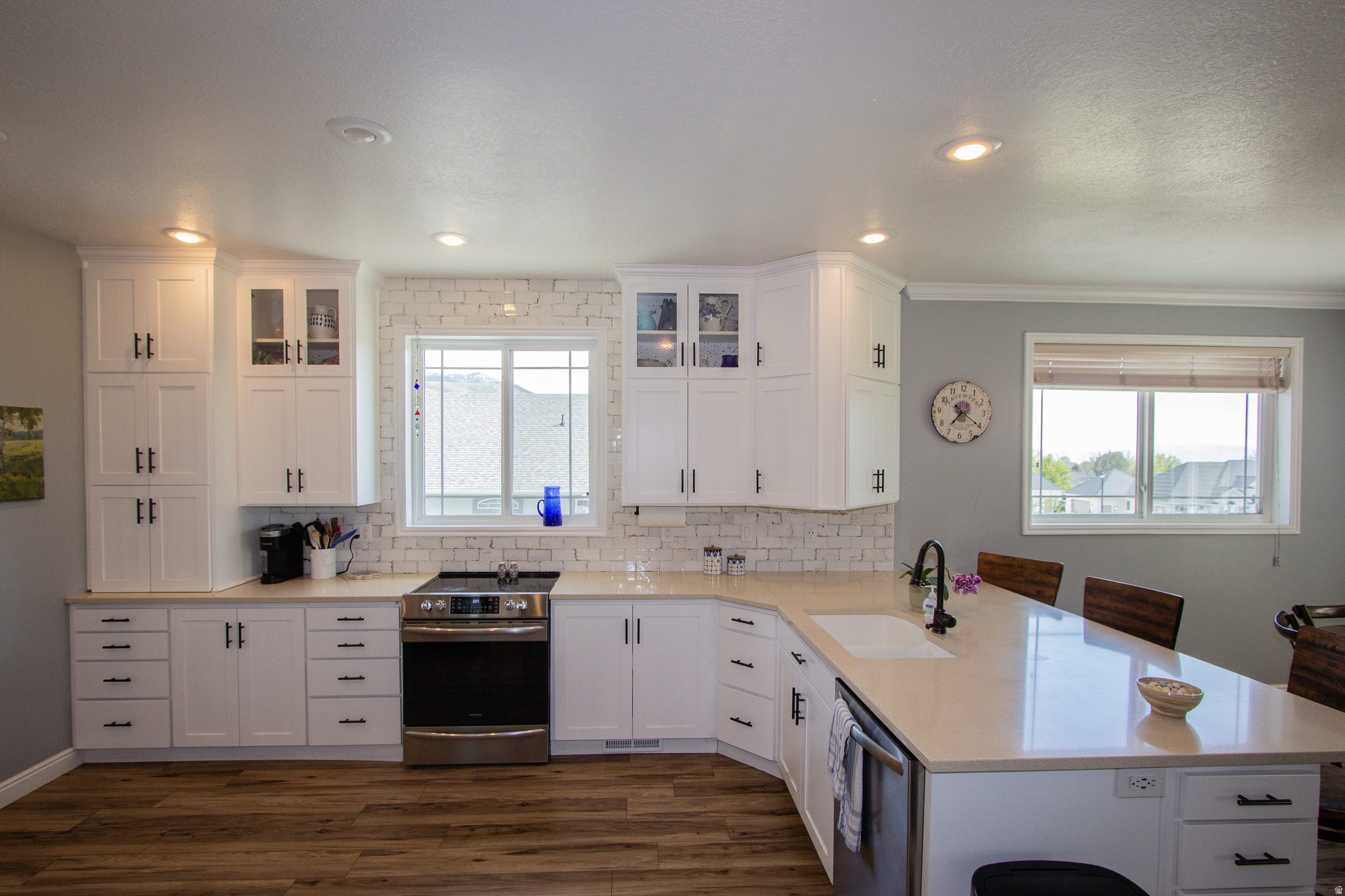 MILESTONE ESTATES - Residential