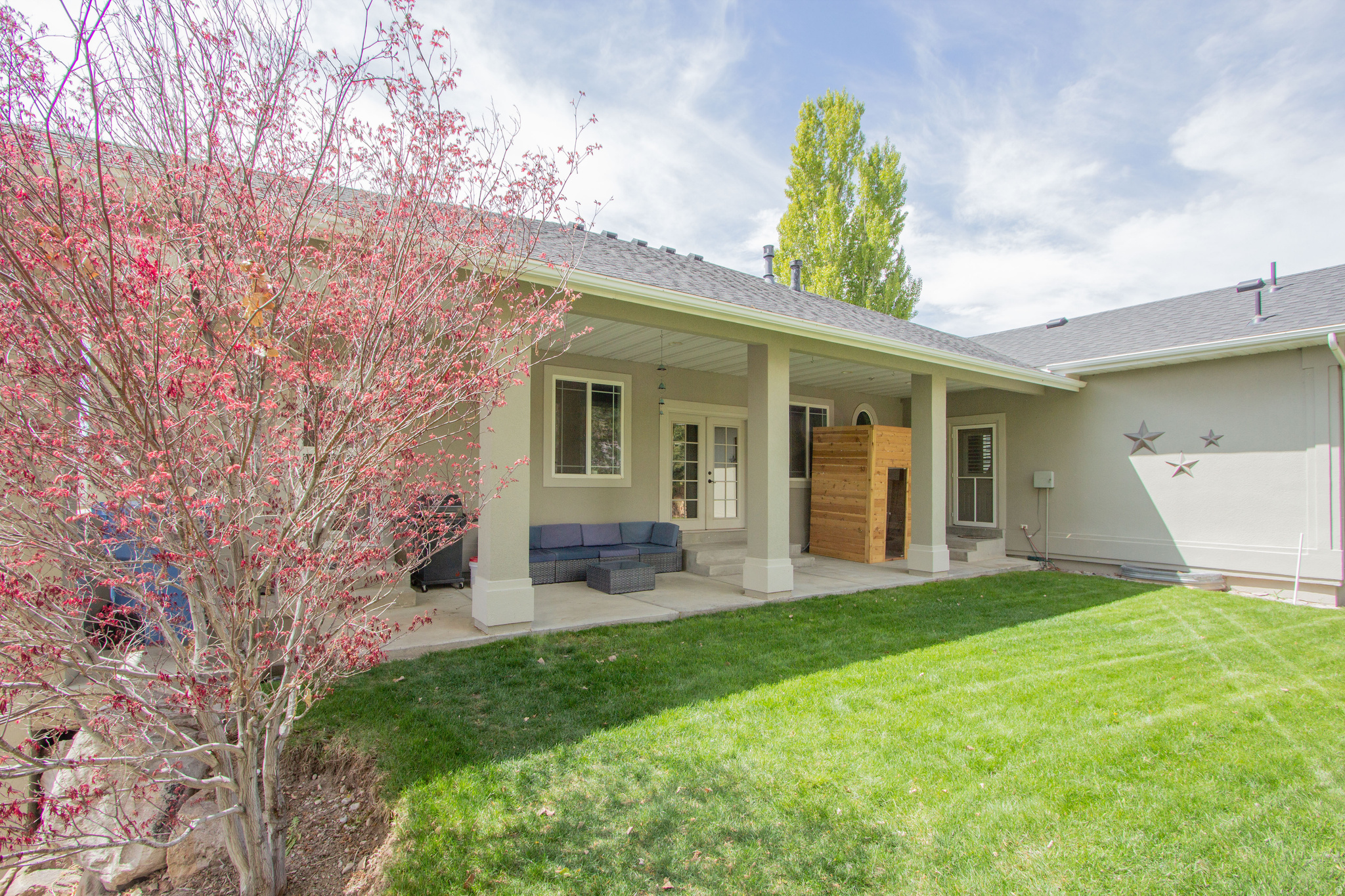 MILESTONE ESTATES - Residential