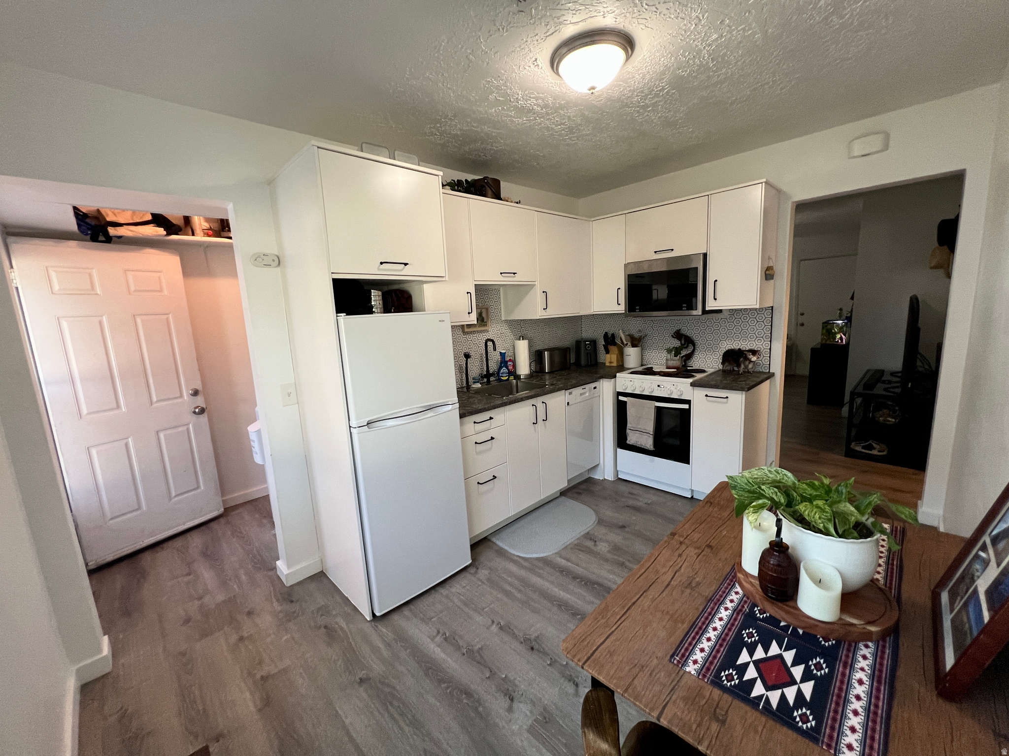 ROSE GARDEN - Residential Income