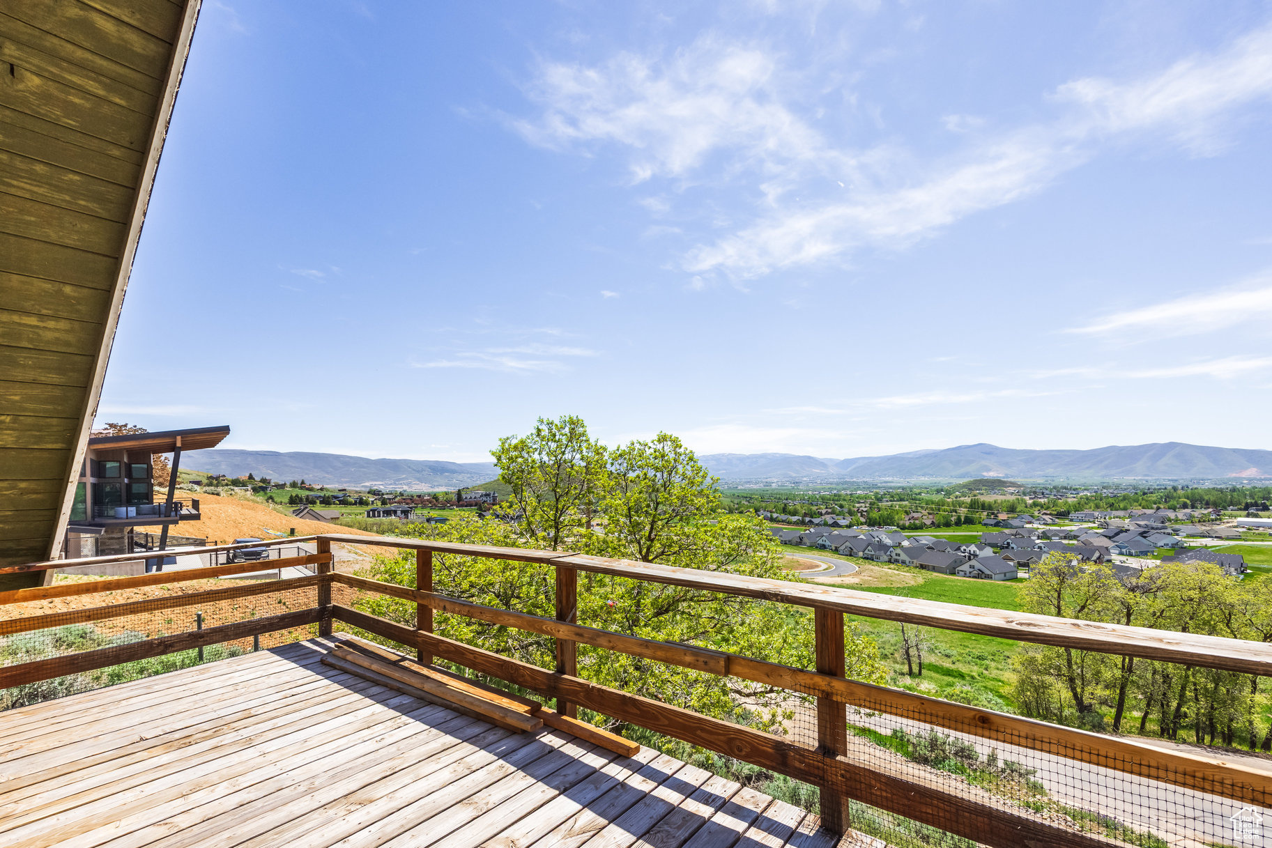 INTERLAKEN ESTATES - Residential