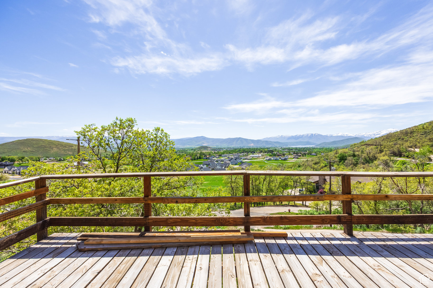 INTERLAKEN ESTATES - Residential