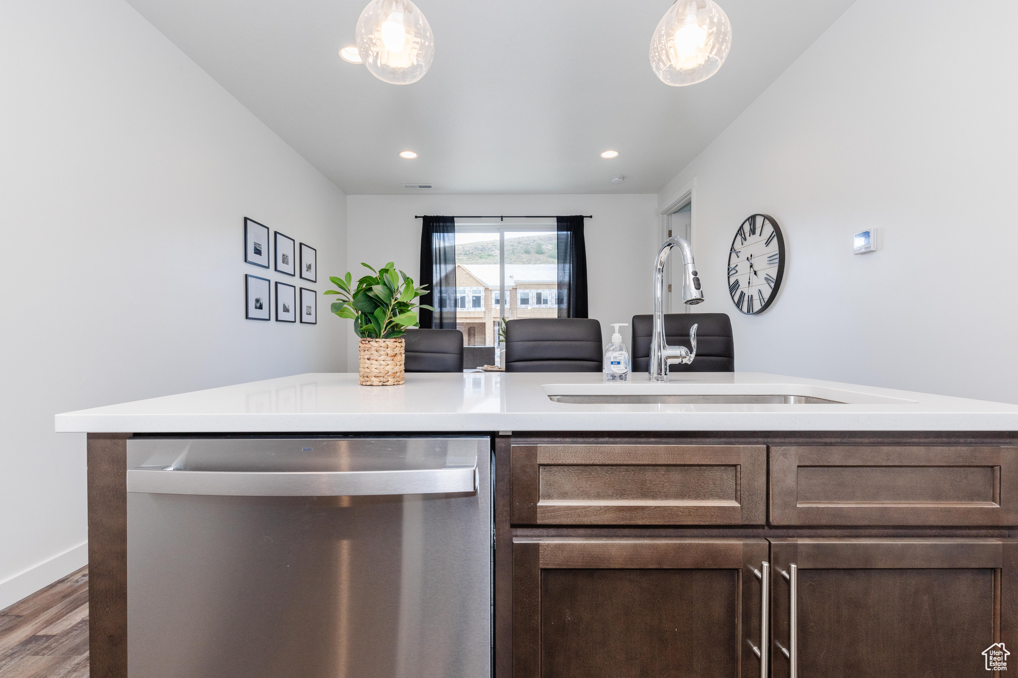 553 N Richland Valley St, Garden City, Utah image 5