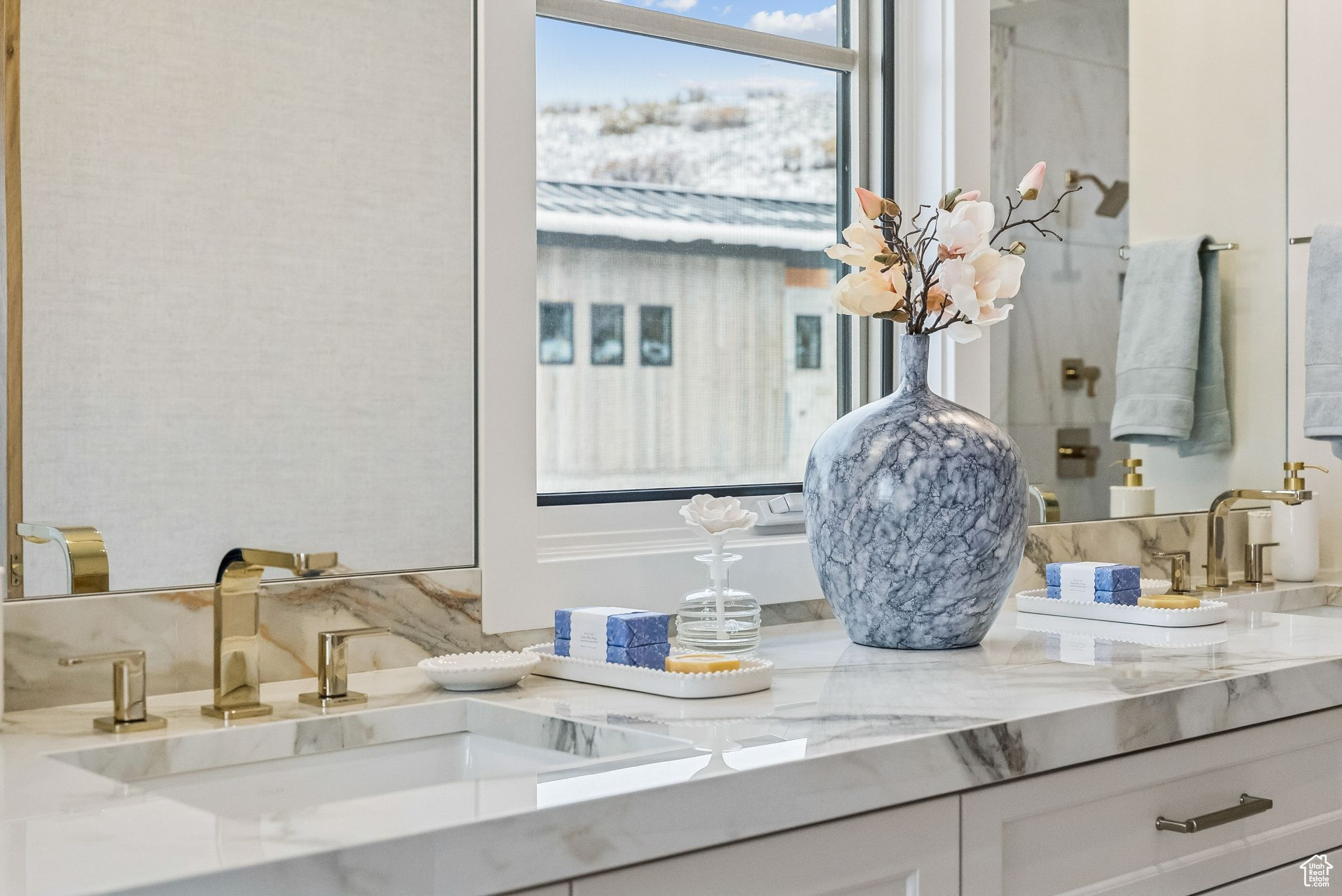 TUHAYE - Residential