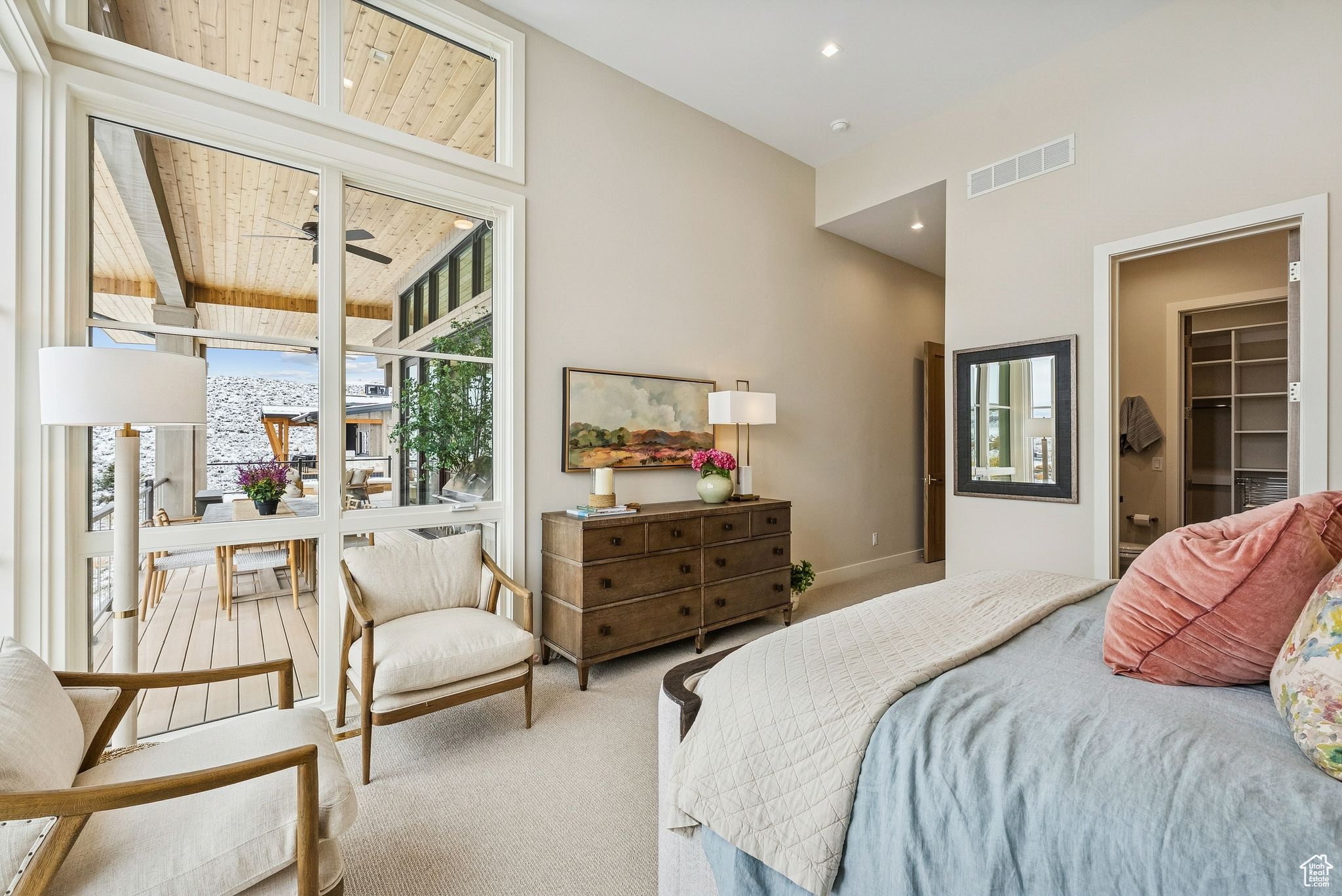 TUHAYE - Residential