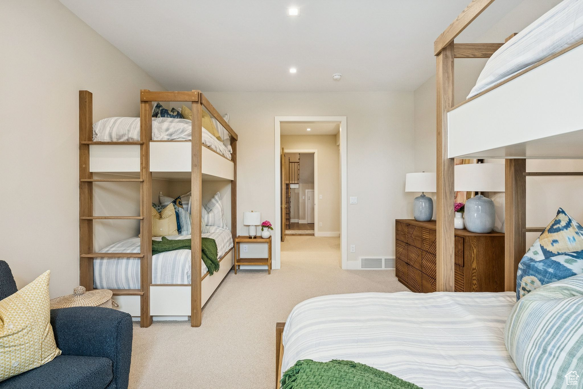 TUHAYE - Residential