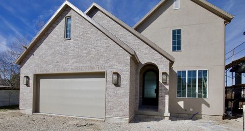 Photo of 838 E 4170 S, Millcreek, UT 84107 (MLS # 2143334)