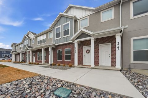 Tiny photo for 2758 E RIATA ALY, Eagle Mountain, UT 84005 (MLS # 2141784)