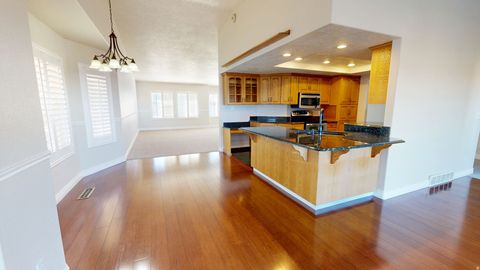 Tiny photo for 2395 W BEACON CIR, Cedar City, UT 84720 (MLS # 2126552)