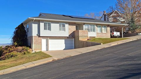 Tiny photo for 2395 W BEACON CIR, Cedar City, UT 84720 (MLS # 2126552)