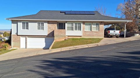 Photo of 2395 W BEACON CIR, Cedar City, UT 84720 (MLS # 2126552)