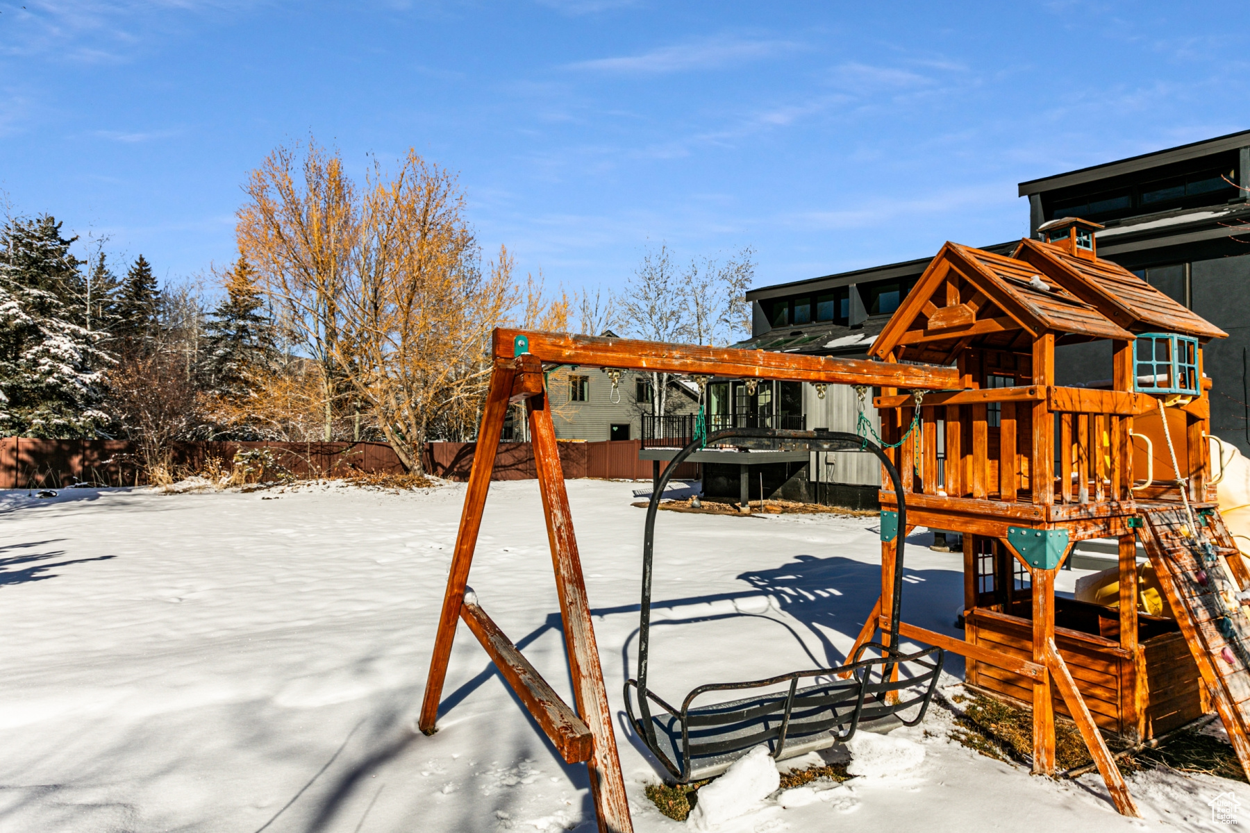 Park City, Utah 84060, United States, 3 Bedrooms Bedrooms, ,3 BathroomsBathrooms,Residential,Pending,5636