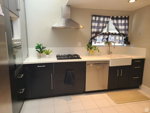 Tiny photo for 425 E 500 N, Kaysville, UT 84037 (MLS # 2139906)